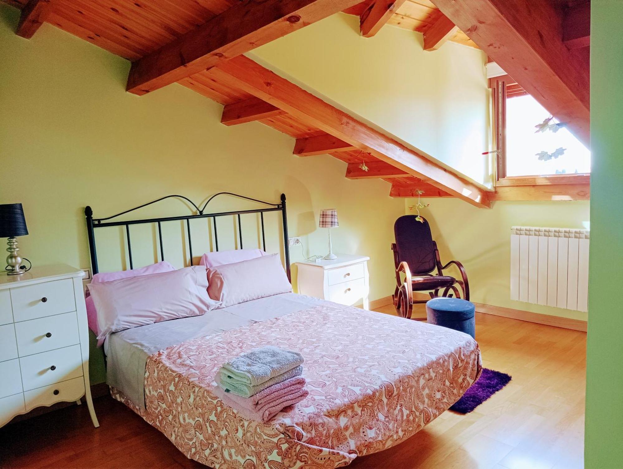 Holiday home Boleta A 5 Minutos De Leon, Casa Con Jardin