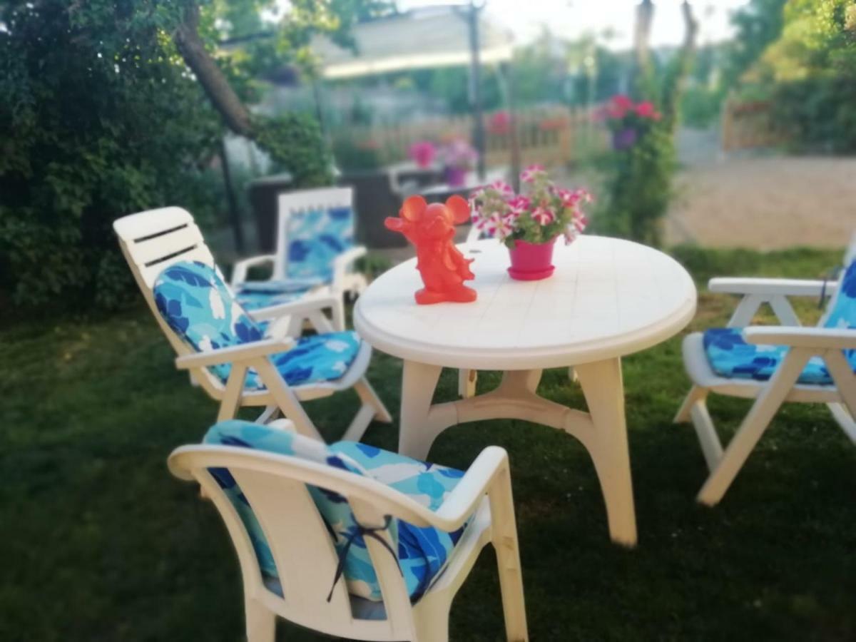 Boleta A 5 Minutos De Leon, Casa Con Jardin *